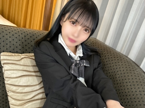 【パパ活女子校生♡】 色白美肌のJKがおじさんチンポでイキまくり！ 敏感ボディが快感に震える！