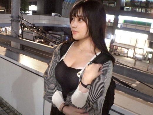 【色白巨乳娘の敏感ワレメ】巨乳ムスメの柔らかいボディを激しくピストン！敏感な膣内を刺激され、とろとろに感じちゃう姿がたまらない！色白美肌と巨乳が揺れる激ピスセックスにメロメロ♡