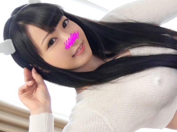 【激カワJKの誘惑】パイパンま○こをチラ見せ！ビッチ女子校生がチンポをおねだり♡挿入した瞬間、メス顔でアヘ顔連発！制服の下はノーパンで、エッチな誘惑が止まらない！