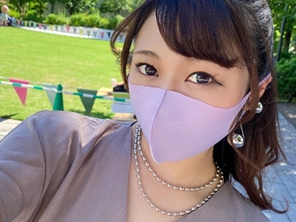 【正常位ピストンで激揺れ美巨乳】エロカワ美少女が感じまくる！おっぱい揺れまくり、エチエチボディを激しく突かれて大興奮！これ見たら勃起不可避の激エロ映像！！♡