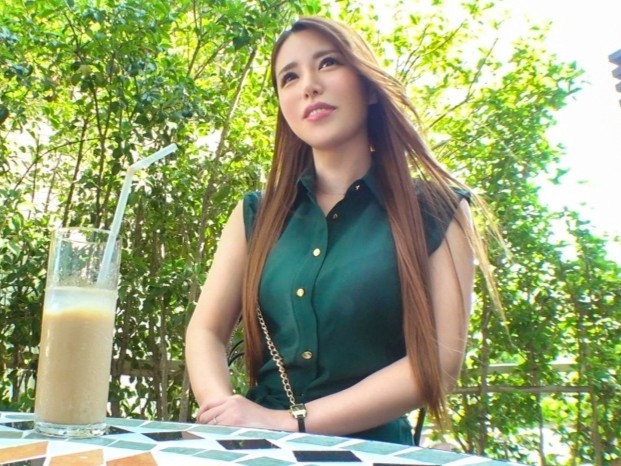 【美熟女秘書の裏の顔】『仕事中は真面目なのに…』30代人妻秘書が、オフィスを抜け出し、激ピストンで本気イキ！旦那以外の男に乱れる姿がエロすぎる♥