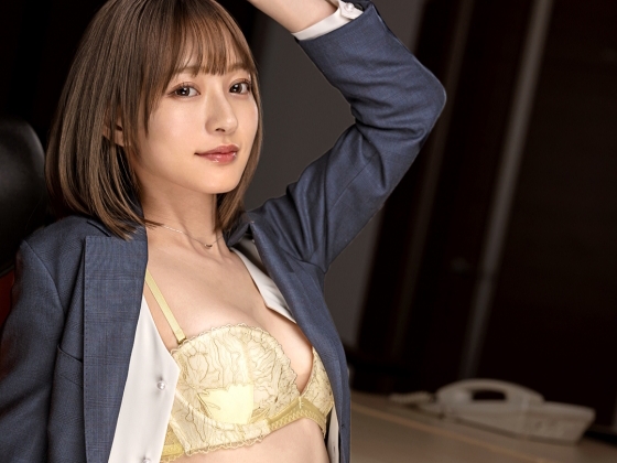 【エロ痴女お姉さん】『もっと奥まで…』キャリアウーマン風痴女が肉棒を貪り、濡れたおマンコで激しく迎え入れる！仕事帰りのスーツ姿がエロすぎる！♡