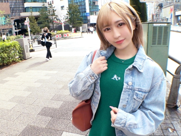 【金髪ビッチの性欲爆発】細身ギャルがエロ全開！可愛い顔して男を誘惑し、快楽に溺れてアヘアヘ乱れまくり♡ヤリたい盛りのギャルが本能のままにセックスを楽しむ！