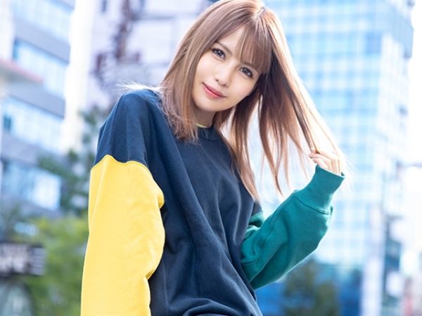 【芸能界志望ギャル】アパレル店員の美人ギャル、AVで本気の3Pセックス！2本のチンポを同時に咥え込み、エロすぎる腰振りで乱れまくる！ギャルらしいエロさ全開！♡