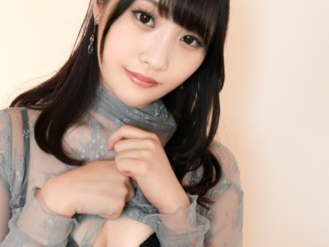 【恥じらい美少女の秘密】『見ないで…』真面目そうなカワイイ子がカメラの前で大胆露出！敏感なトコロを刺激され、愛液大噴射！！