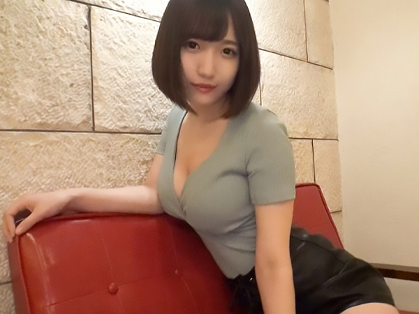 【パイパンお姉さんの生ハメ体験】『あっ…ダメ…気持ち良すぎる…』スベスベの無毛マ○コに正常位でズボズボ！イキ乱れる姿に興奮MAX！濃厚ザーメンぶっかけで大満足のお姉さん！