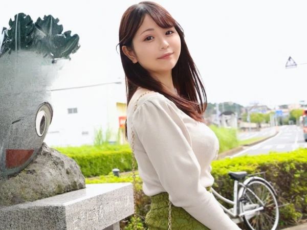 【巨乳人妻の危険な遊び】『旦那じゃ満足できないの…』セフレ持ちの欲求不満奥様が、デカチン不倫にハマる！他人チ○ポで連続絶頂、快楽の淵で乱れまくる人妻の淫らな姿！