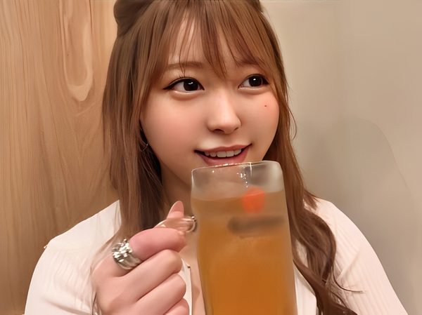【キュートなインフルエンサーのエロ動画】『気持ち良すぎる…♡』笑顔が可愛い素人女子がローションまみれで連続ピストン！テカテカボディにザーメンぶっかけられちゃう！