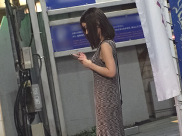 【街角で即ヤリ！】感度抜群の謎美女、ちょい触りでマン汁ダダ漏れ！セックス依存系女子とヤリまくる濃厚ファック記録♡