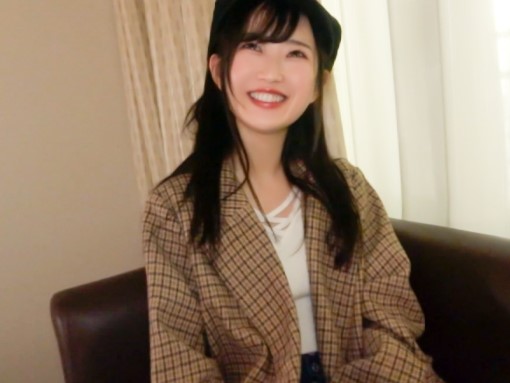 【童顔美少女の奥までズボズボ】『あっ…そこダメぇ…』キュートな顔して感じまくる！ビンビンのチンコで激しくピストンされ、膣奥をガンガン突かれて悶絶！可愛い顔してエッチな声出しちゃう！