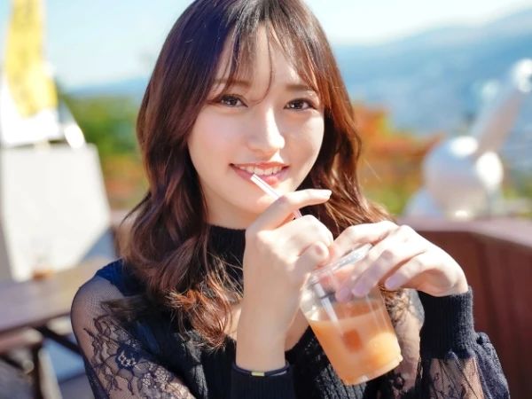 【温泉でラブラブ】スレンダー美少女と貸切露天風呂でイチャイチャ♨️ 細身ボディを独り占め！混浴で盛り上がるエッチな雰囲気に、ついつい濃厚セックスしちゃった！